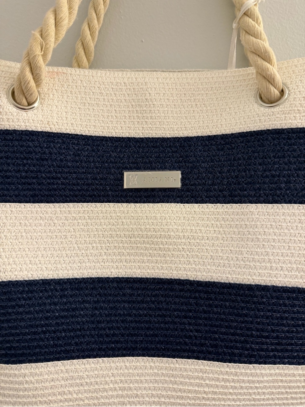 AMIANI Quilted Tote Bag - Taupe Interior